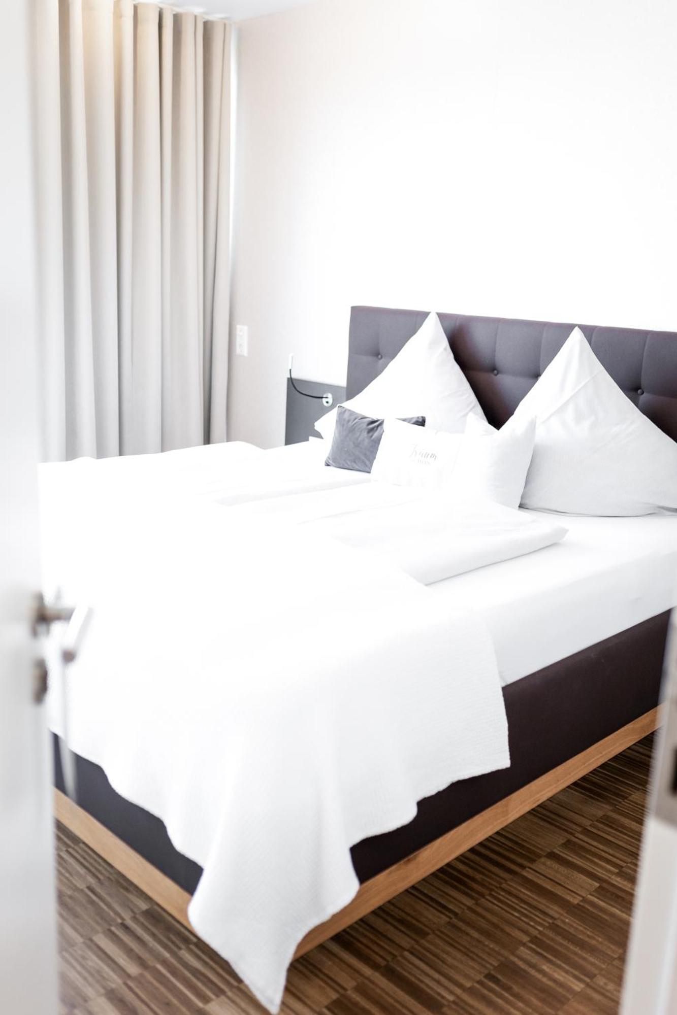 Hotel Hagnauer Seeperle Екстериор снимка